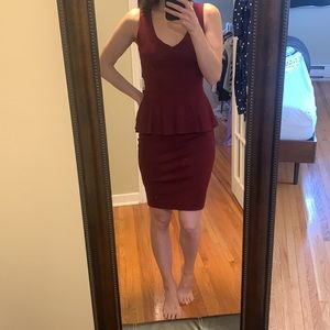 Aritzia Babaton Peplum Dress in Burgandy. Perfect condition. Size 2.